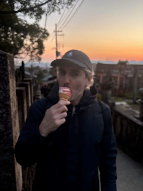 Fushimi Inari Taisha — Golden Hour Hike