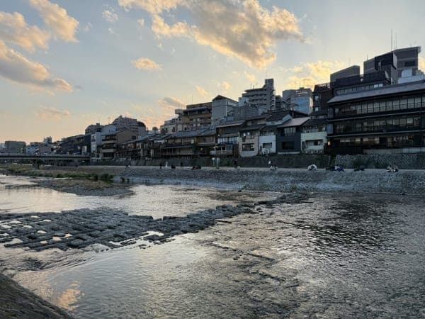 Walking after tea ceremony